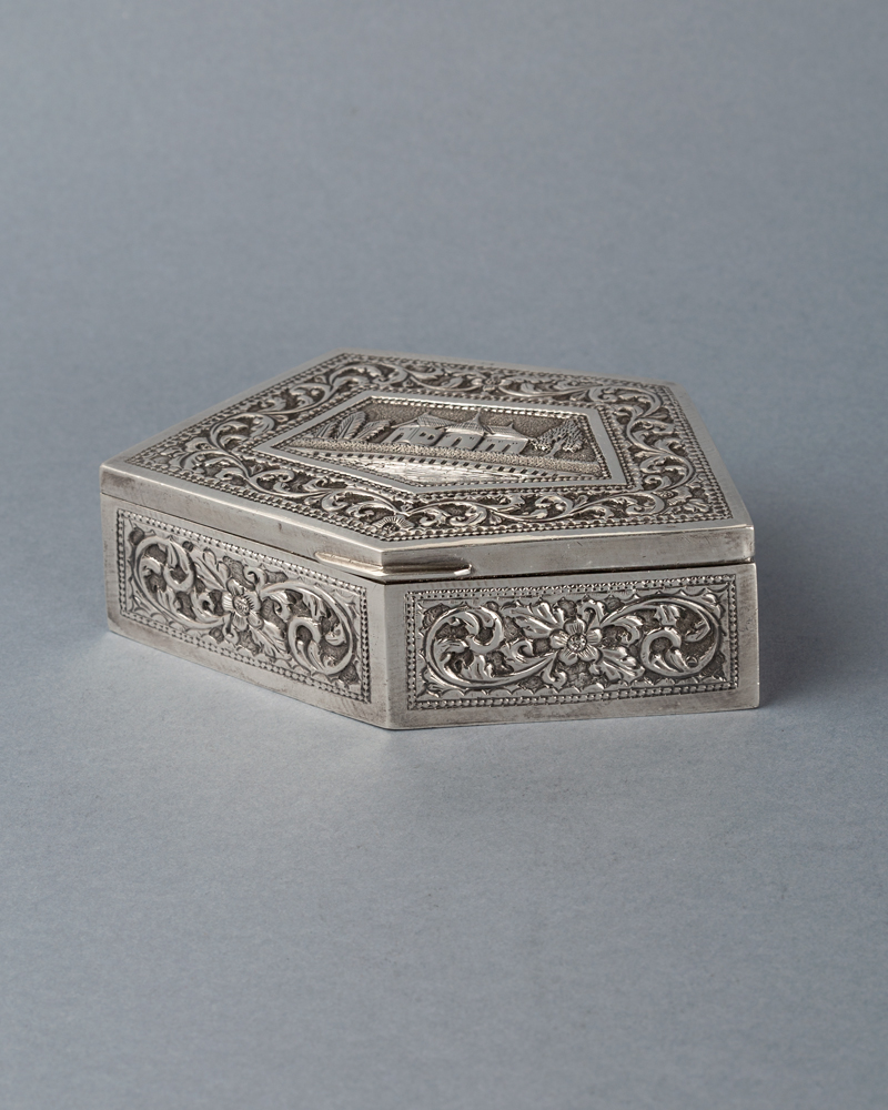 Cutie din argint pentru bijuterii