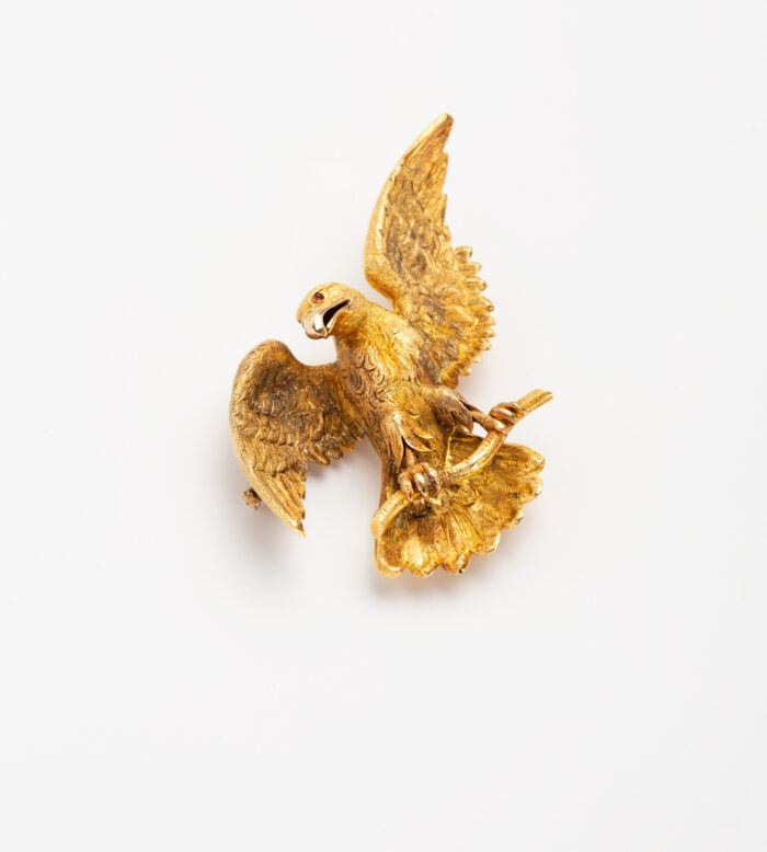 Brosa vultur vintage din aur de 14k 