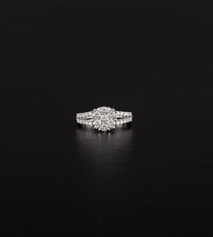 Inel din aur alb de 18k cu diamante naturale