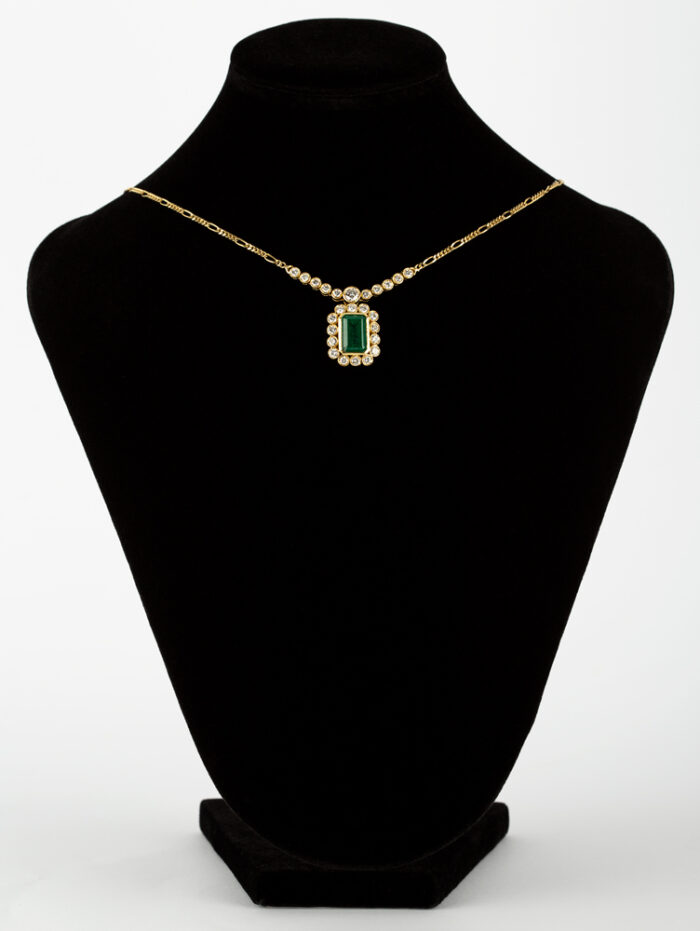 Colier vintage din aur de 18k cu smarald si diamante naturale