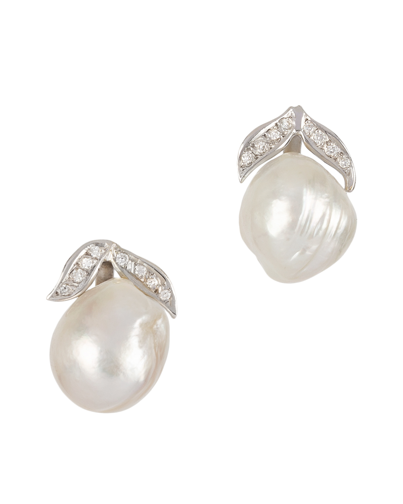Cercei vintage din aur alb de 18k cu perle si diamante naturale